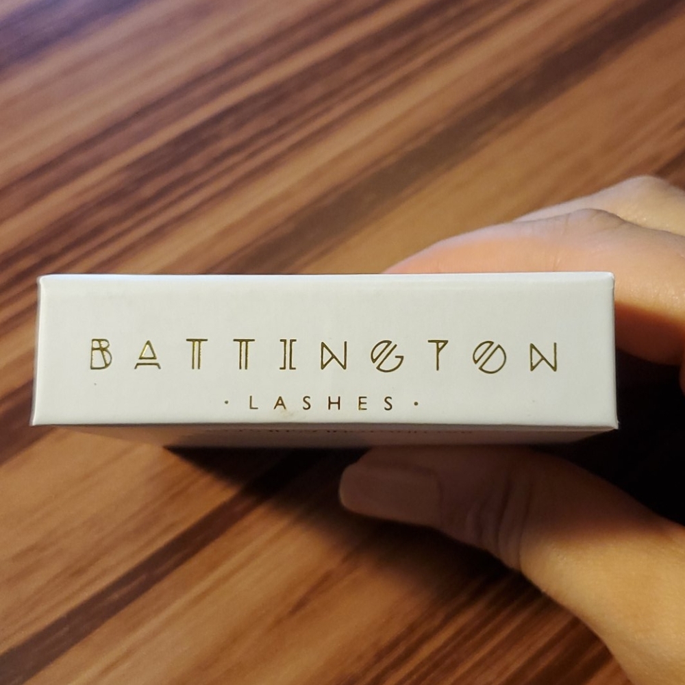 Battington Lashes - Picture 2 of 4